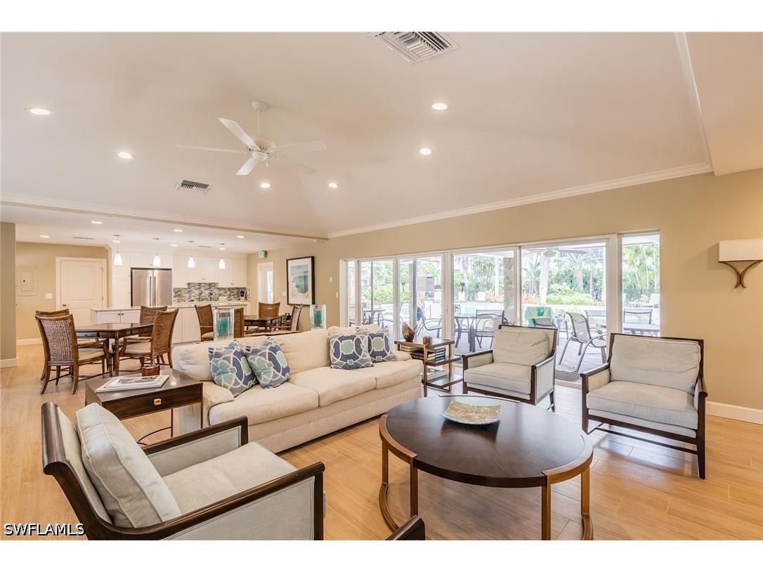 2203 Gulf Shore Boulevard N #E1 Naples FL 34102 226013483 image22