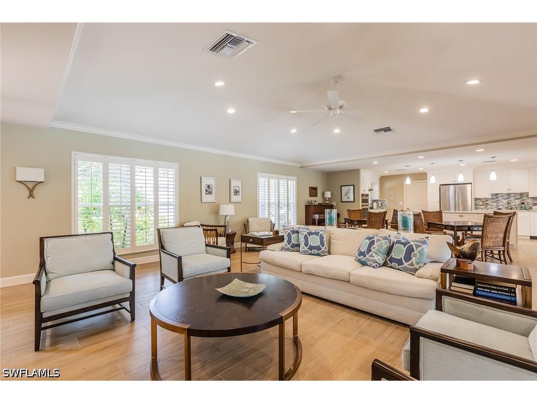 2203 Gulf Shore Boulevard N #E1 Naples FL 34102 226013483 image26