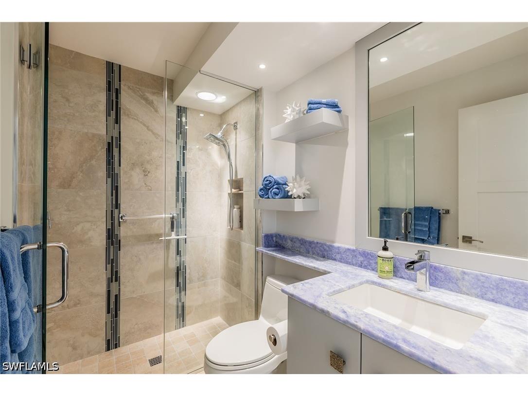 2203 Gulf Shore Boulevard N #E1 Naples FL 34102 226013483 image8