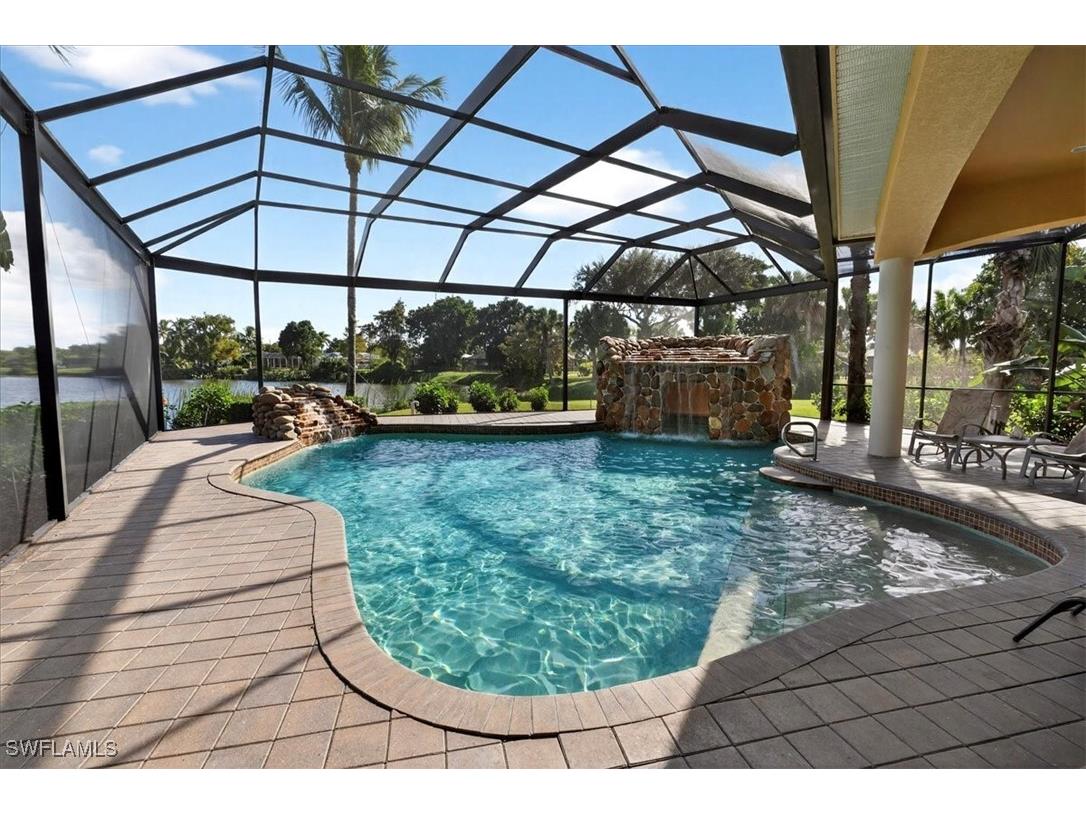2203 Imperial Golf Co Boulevard Naples FL 34110 225084073 image2
