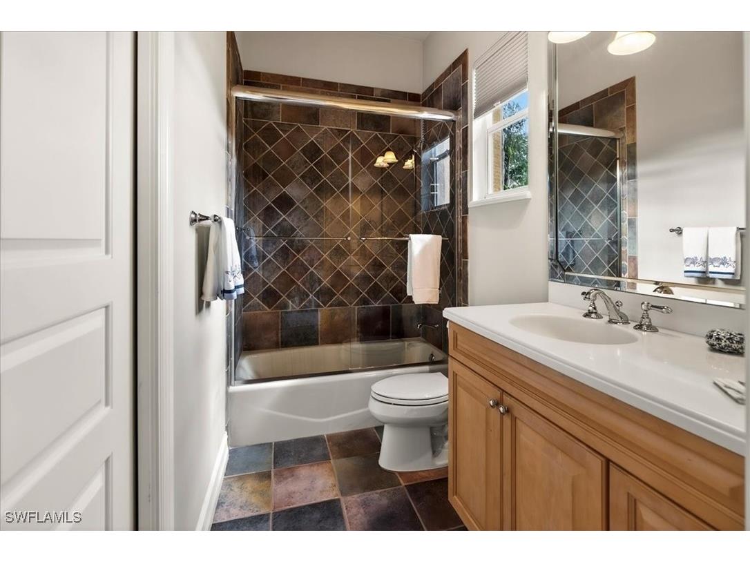 2203 Imperial Golf Co Boulevard Naples FL 34110 225084073 image22