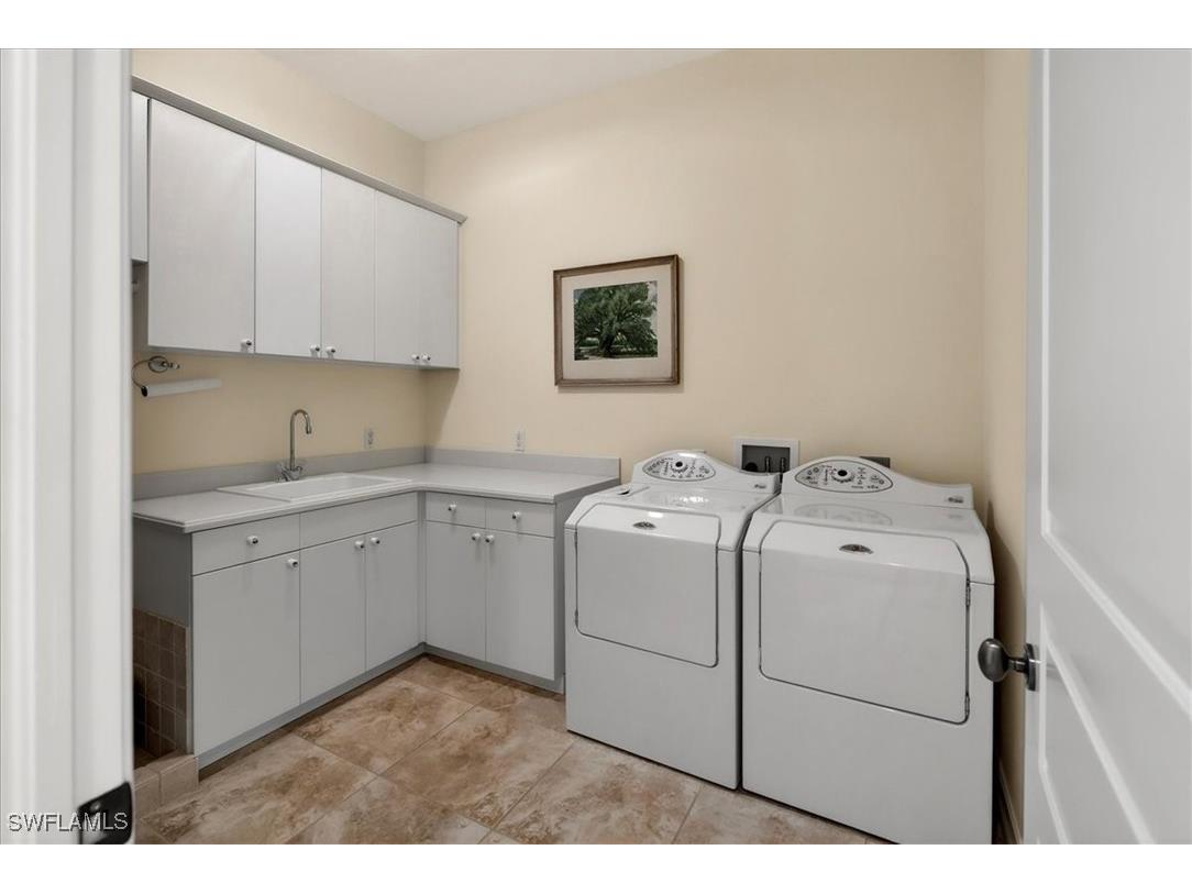 2203 Imperial Golf Co Boulevard Naples FL 34110 225084073 image35