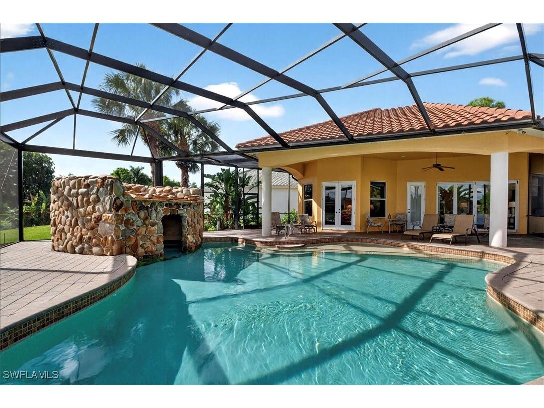 2203 Imperial Golf Co Boulevard Naples FL 34110 225084073 image39