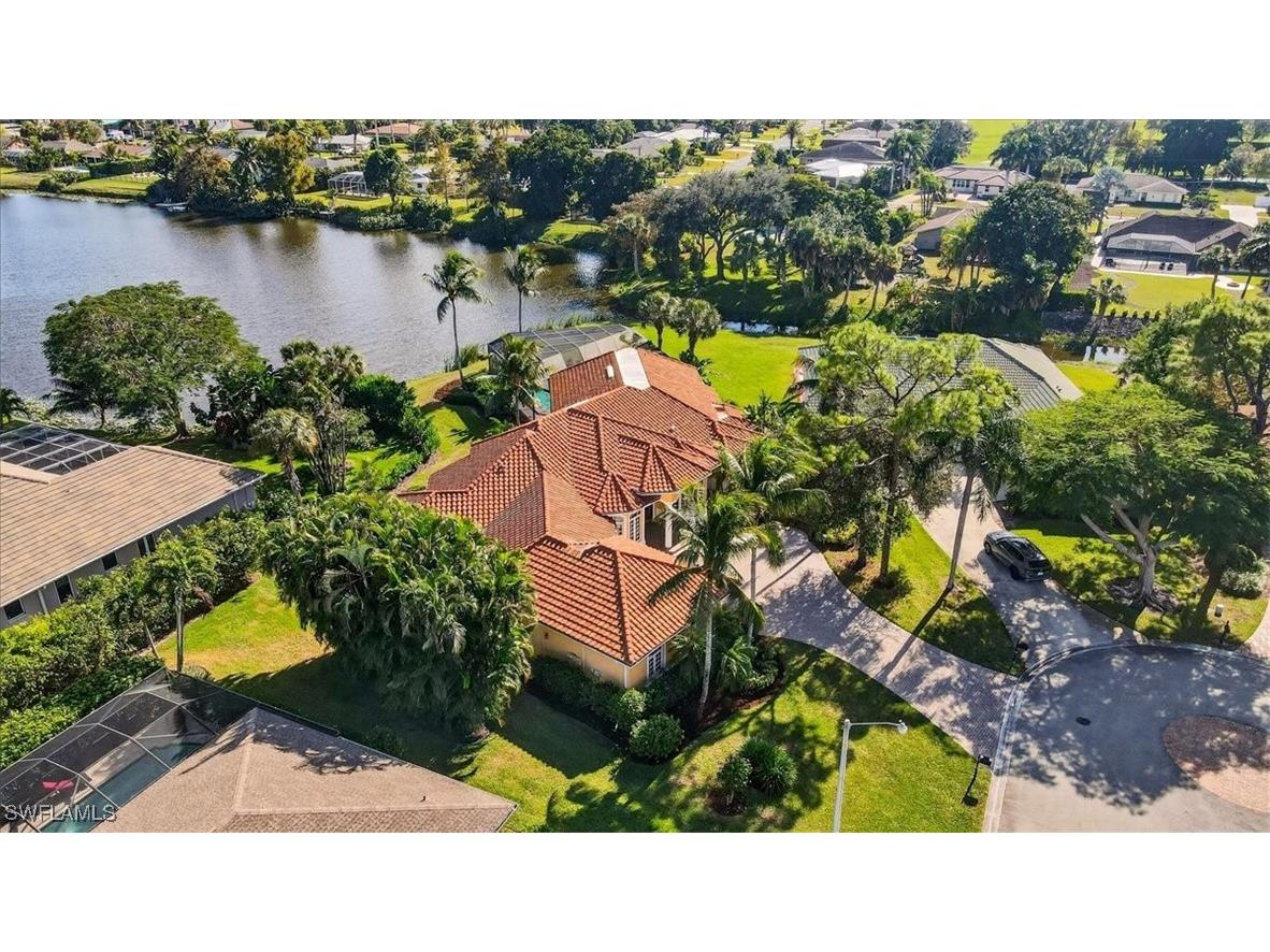 2203 Imperial Golf Co Boulevard Naples FL 34110 225084073 image45