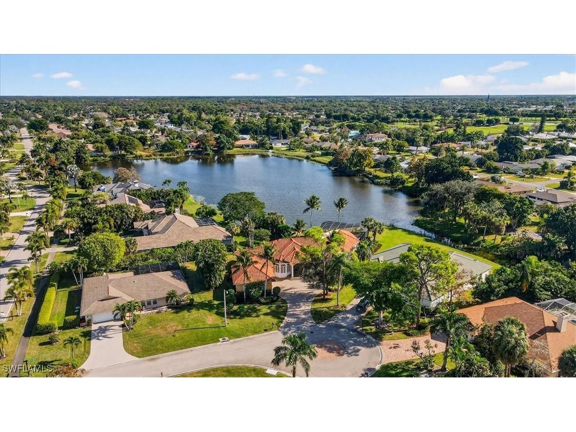 2203 Imperial Golf Co Boulevard Naples FL 34110 225084073 image46