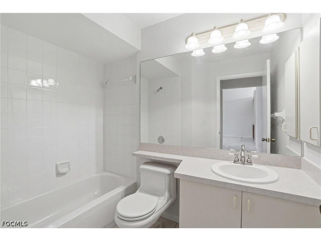 2203 Mcgregor Park Circle #2203 Fort Myers FL 33908 2026021634 image26