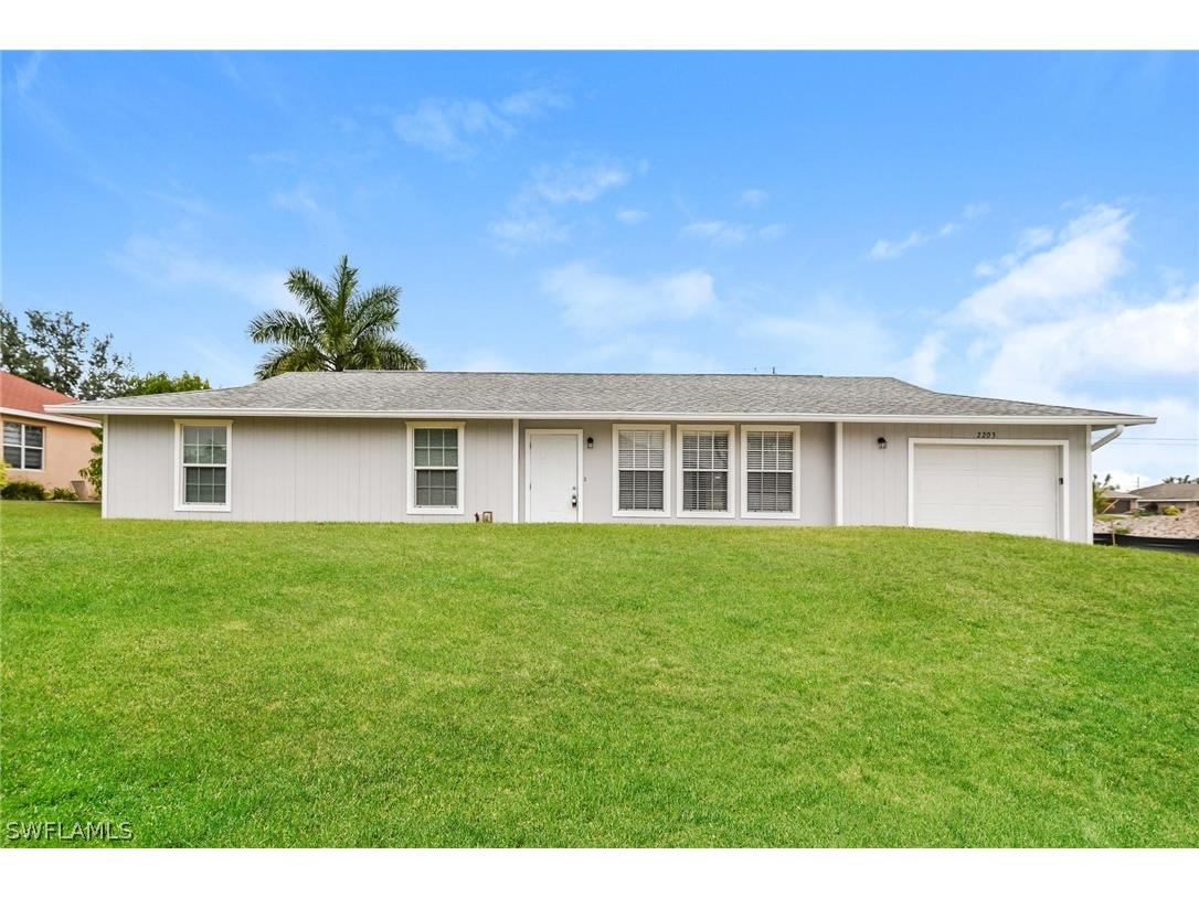 2203 NE 15th Terrace Cape Coral FL 33909 224024817 image1