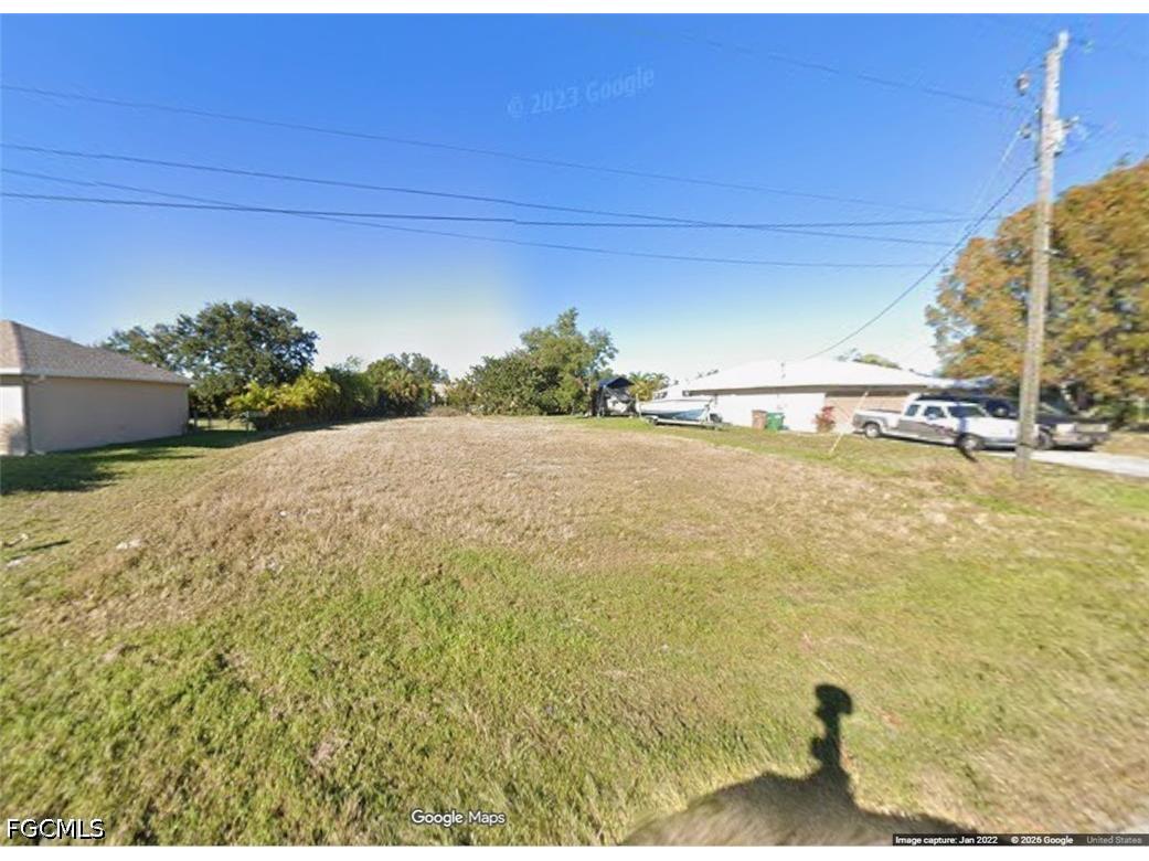 2203 NE 21st Place Cape Coral FL 33909 2026023653 image1