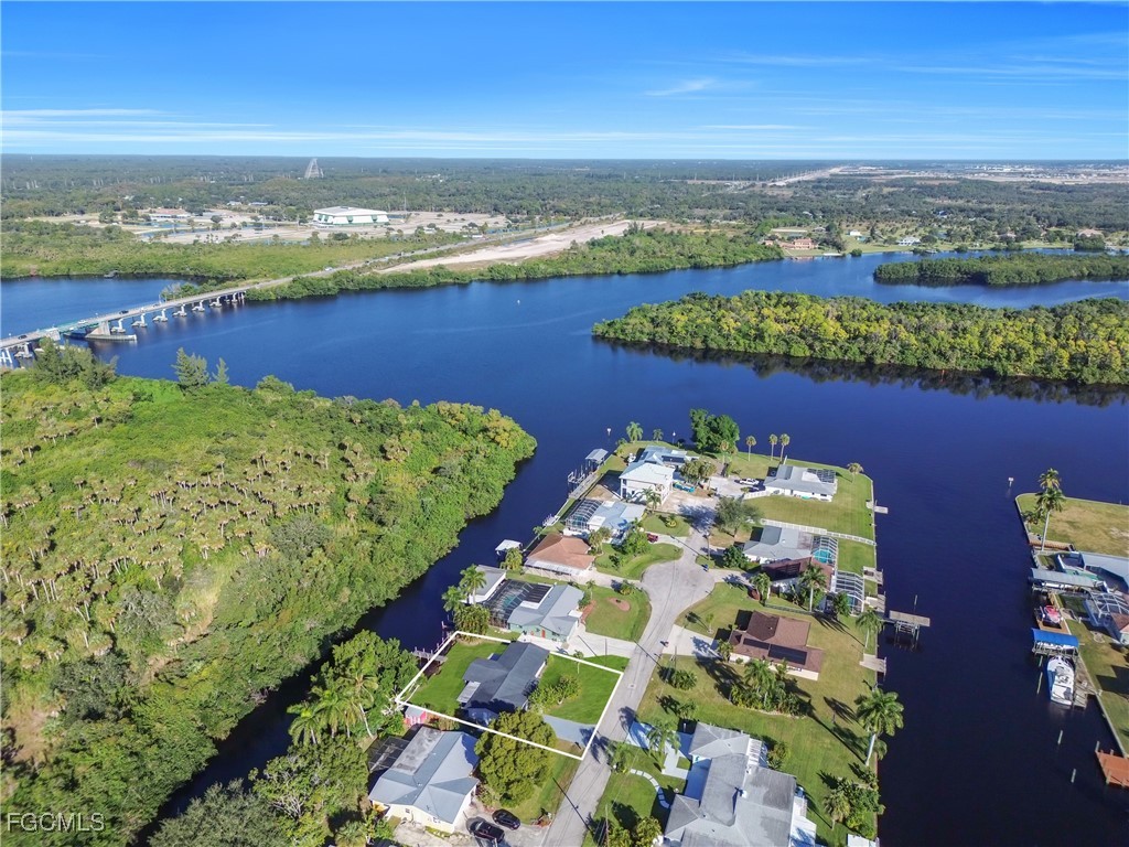 2203 Santiago Avenue Fort Myers FL 33905 2025012791 image1