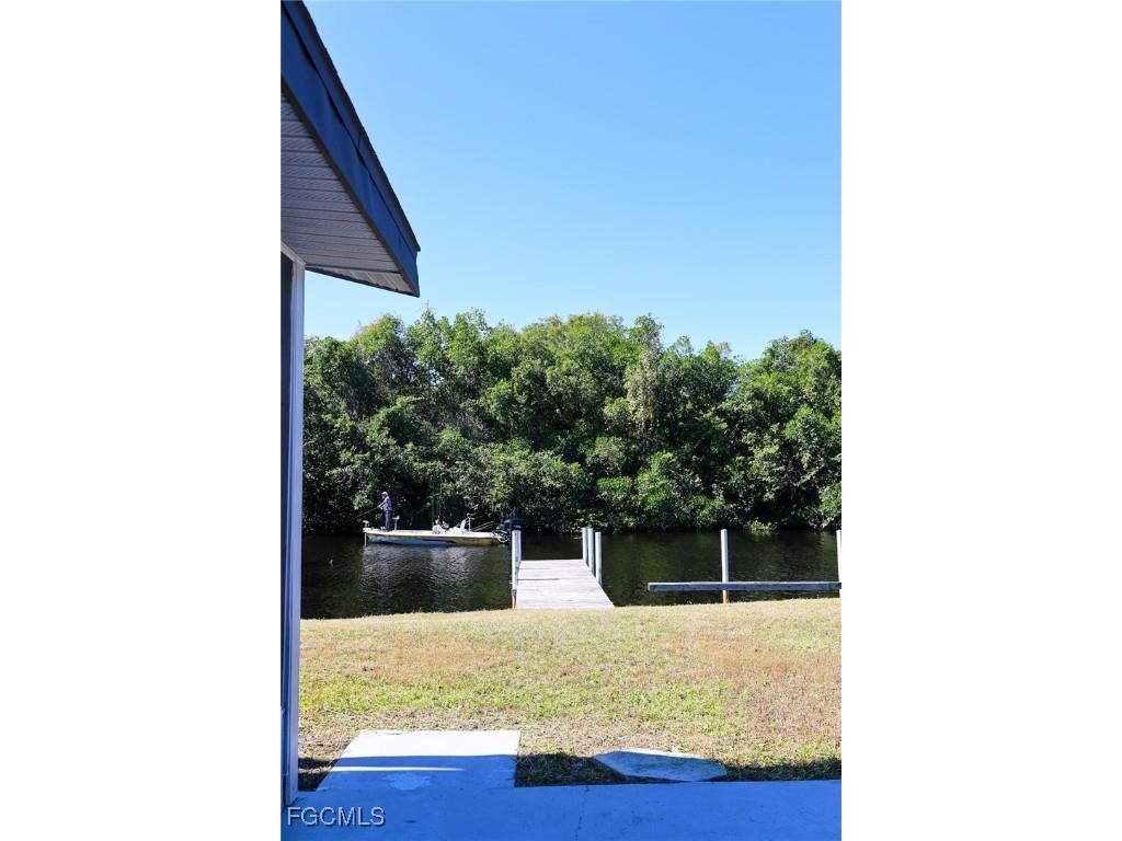 2203 Santiago Avenue Fort Myers FL 33905 2025012791 image21
