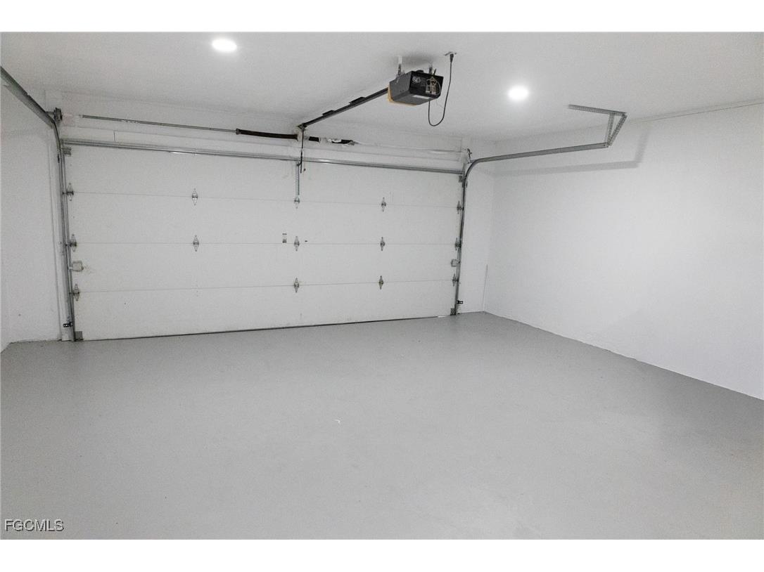 2203 Santiago Avenue Fort Myers FL 33905 2025012791 image22