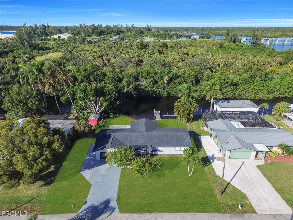 2203 Santiago Avenue Fort Myers FL 33905 2025012791 image26