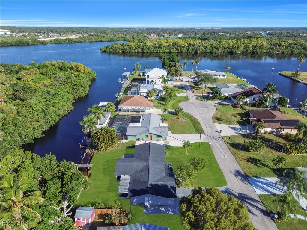 2203 Santiago Avenue Fort Myers FL 33905 2025012791 image28