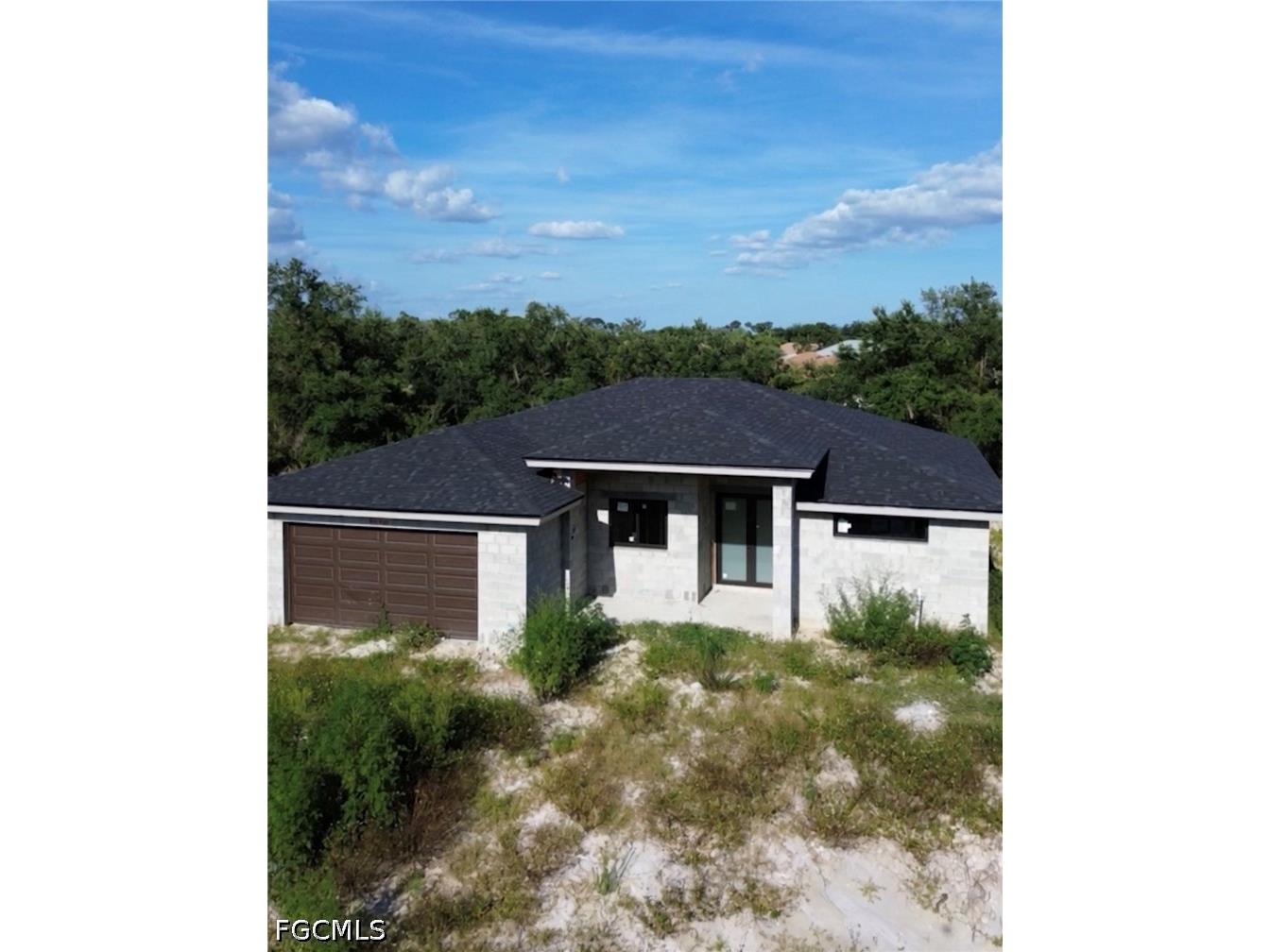 2203 Wayne Avenue S Lehigh Acres FL 33973 2026020510 image1