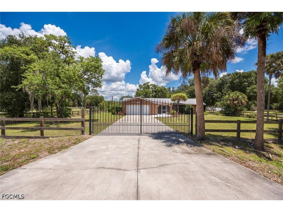 22031 Edwards Drive Alva FL 33920 2026023085 image2