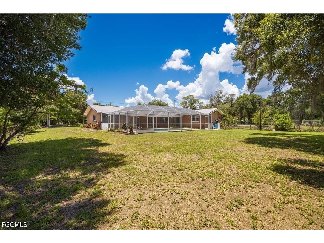 22031 Edwards Drive Alva FL 33920 2026023085 image38
