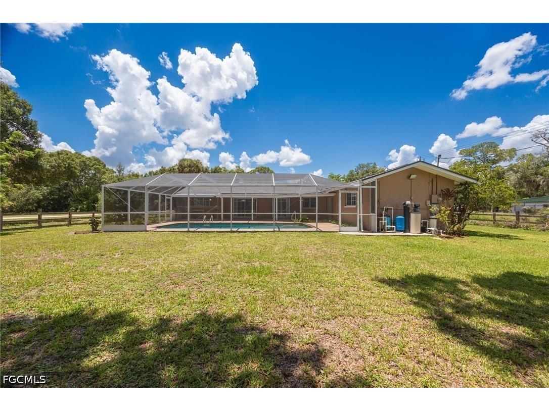 22031 Edwards Drive Alva FL 33920 2026023085 image5