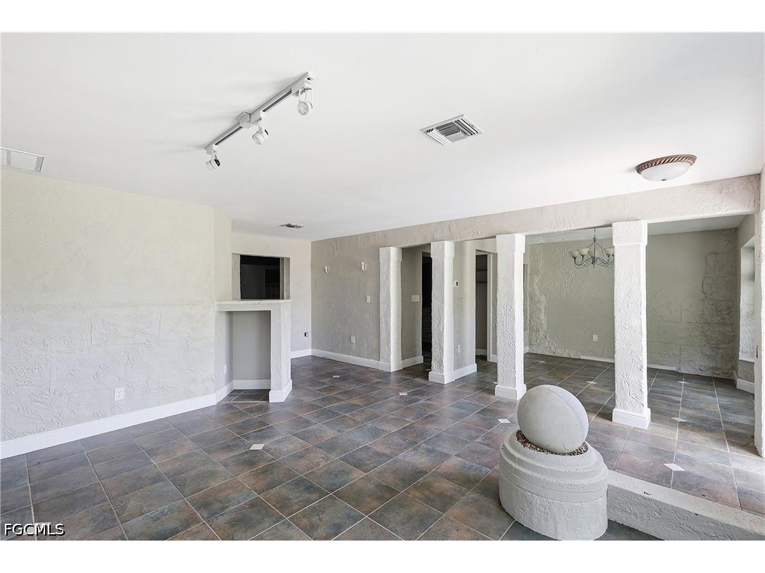 2204 Channel Way North Fort Myers FL 33917 2026018293 image10