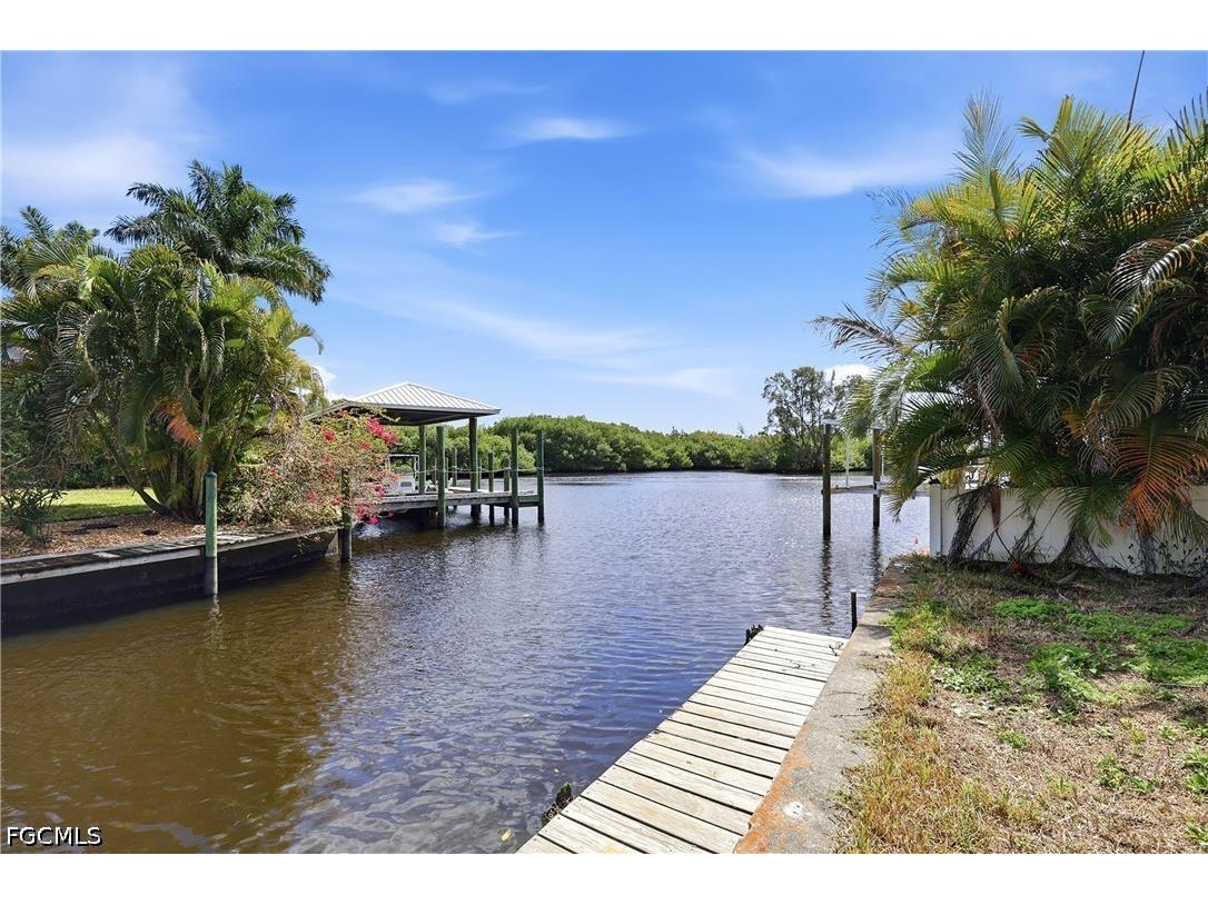 2204 Channel Way North Fort Myers FL 33917 2026018293 image39