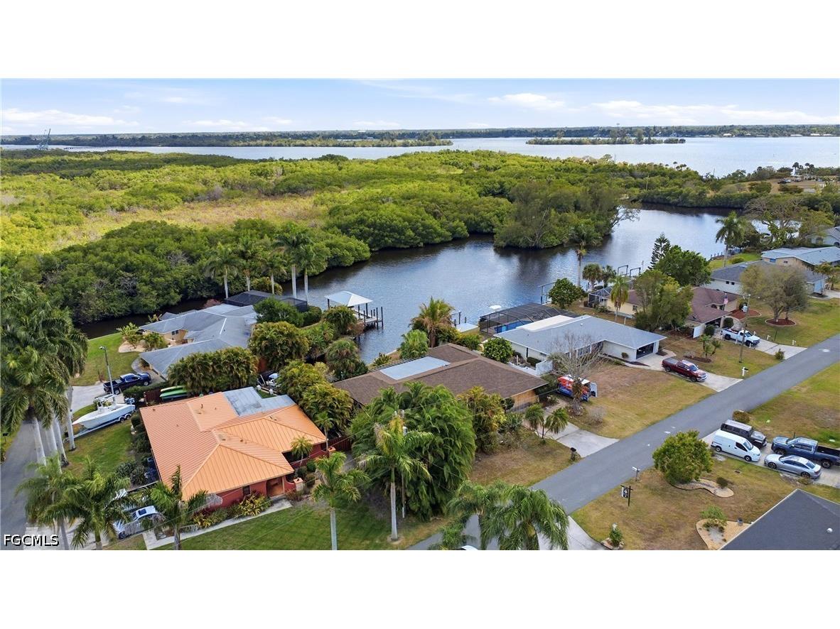 2204 Channel Way North Fort Myers FL 33917 2026018293 image49