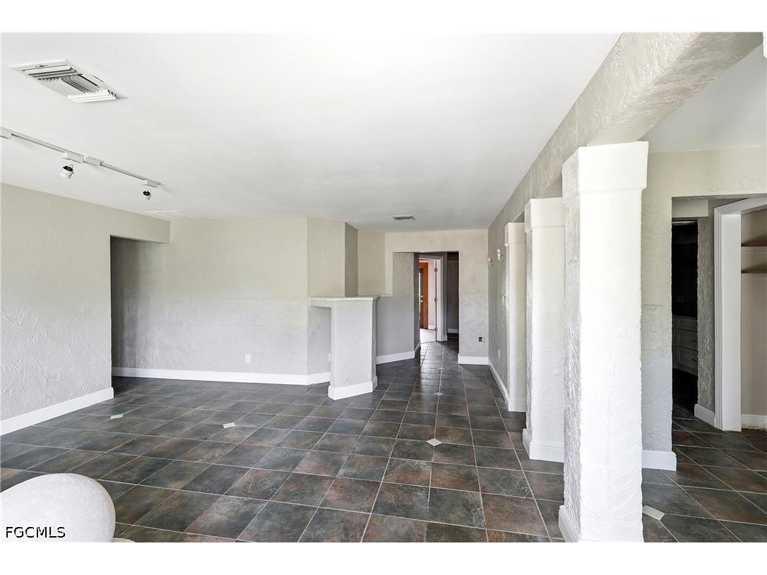 2204 Channel Way North Fort Myers FL 33917 2026018293 image8