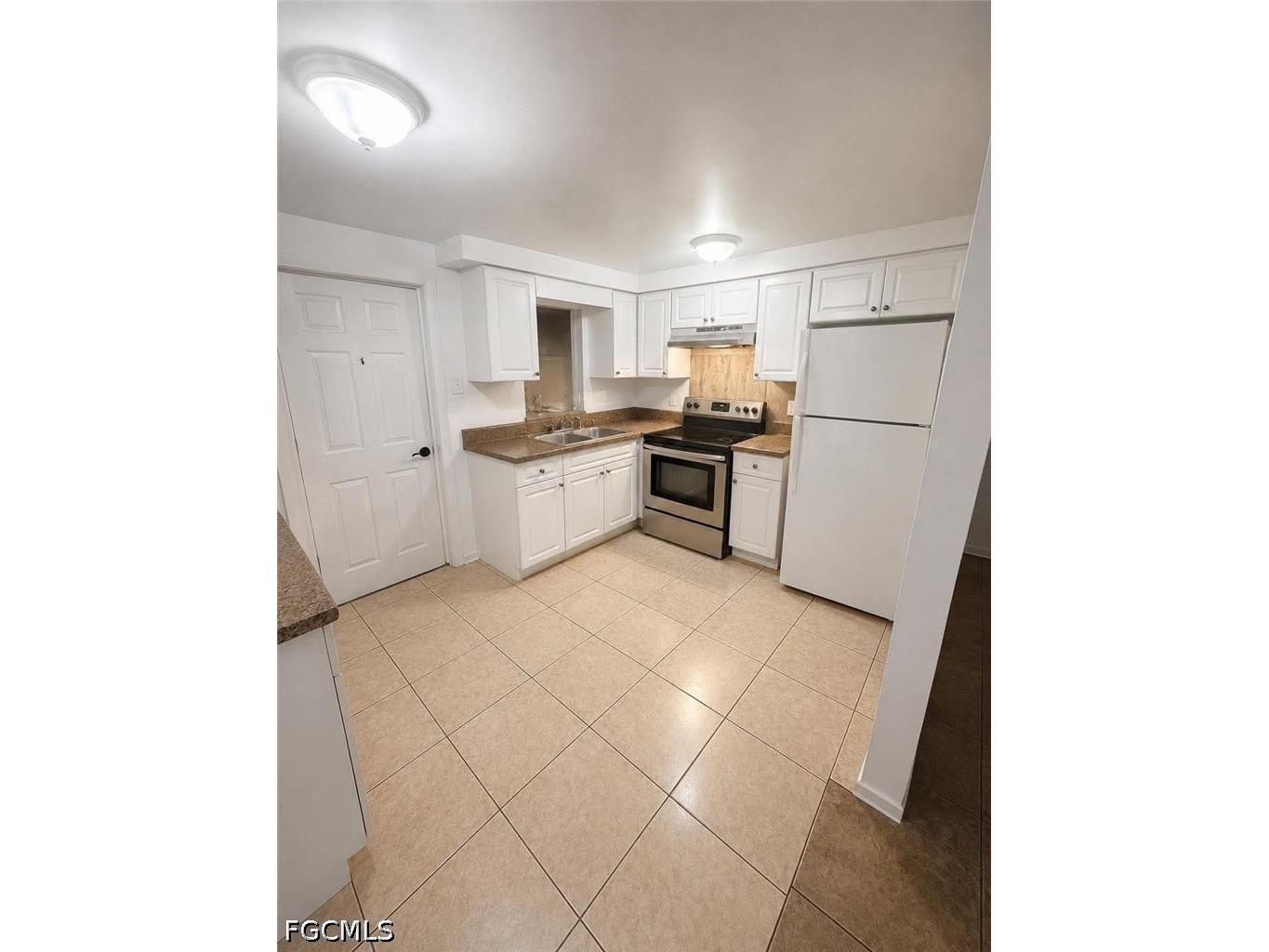 2204 Coronet Street Fort Myers FL 33907 2026021980 image7