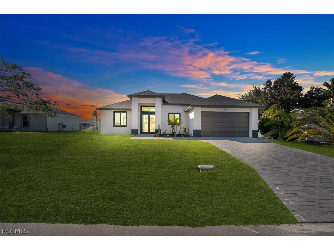 2204 NE 14th Place Cape Coral FL 33909 2026010996 image1