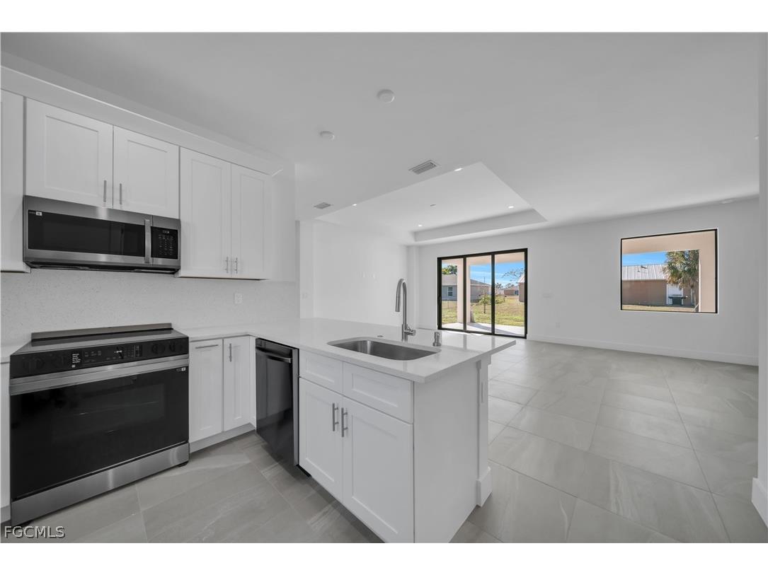 2204 NE 14th Place Cape Coral FL 33909 2026010996 image15