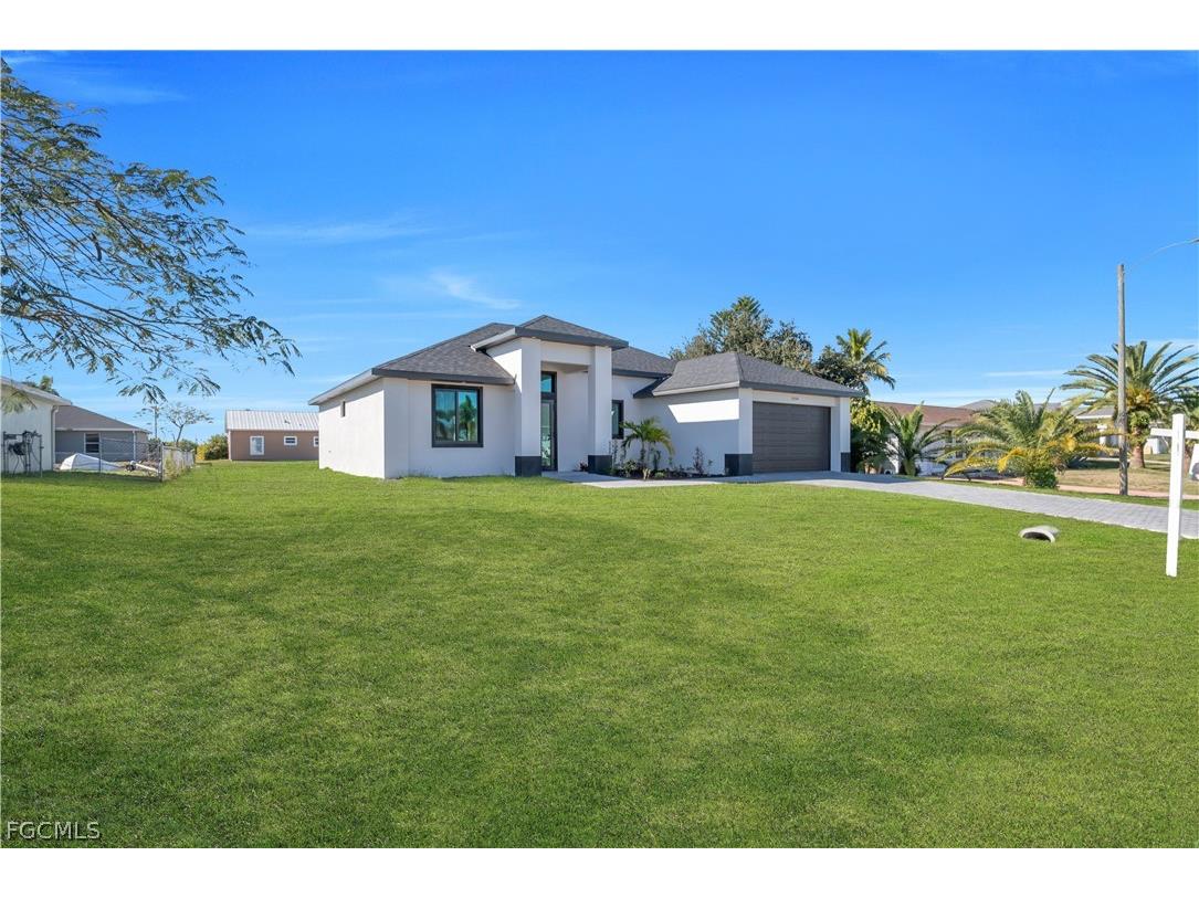 2204 NE 14th Place Cape Coral FL 33909 2026010996 image2