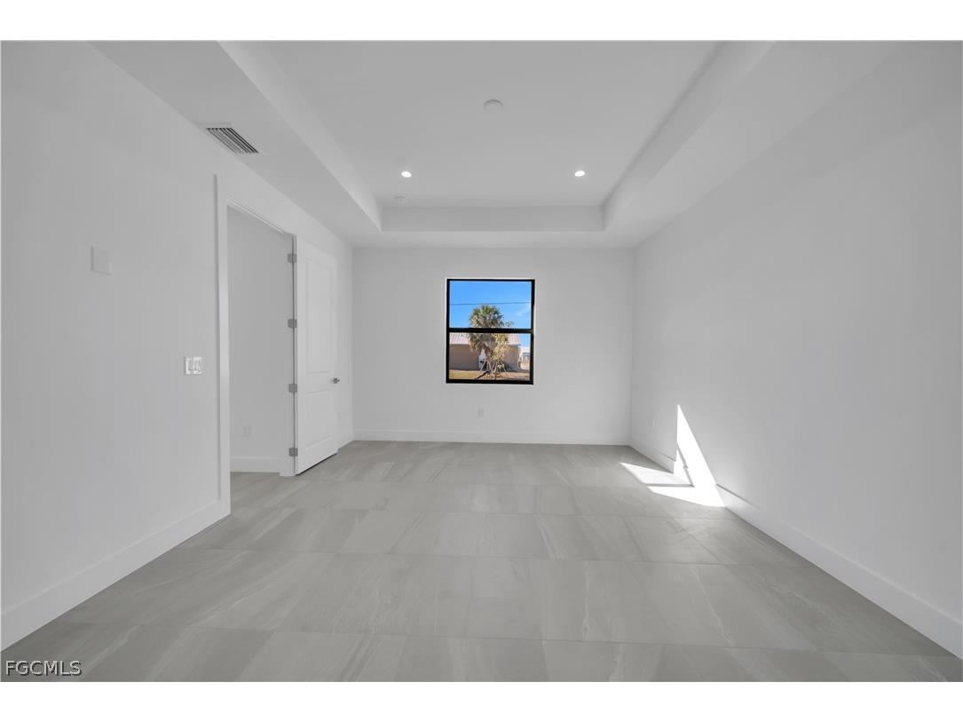 2204 NE 14th Place Cape Coral FL 33909 2026010996 image26