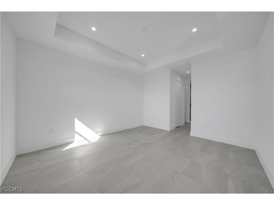 2204 NE 14th Place Cape Coral FL 33909 2026010996 image27