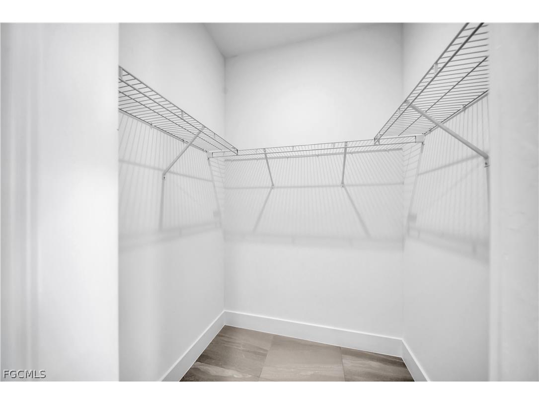 2204 NE 14th Place Cape Coral FL 33909 2026010996 image28