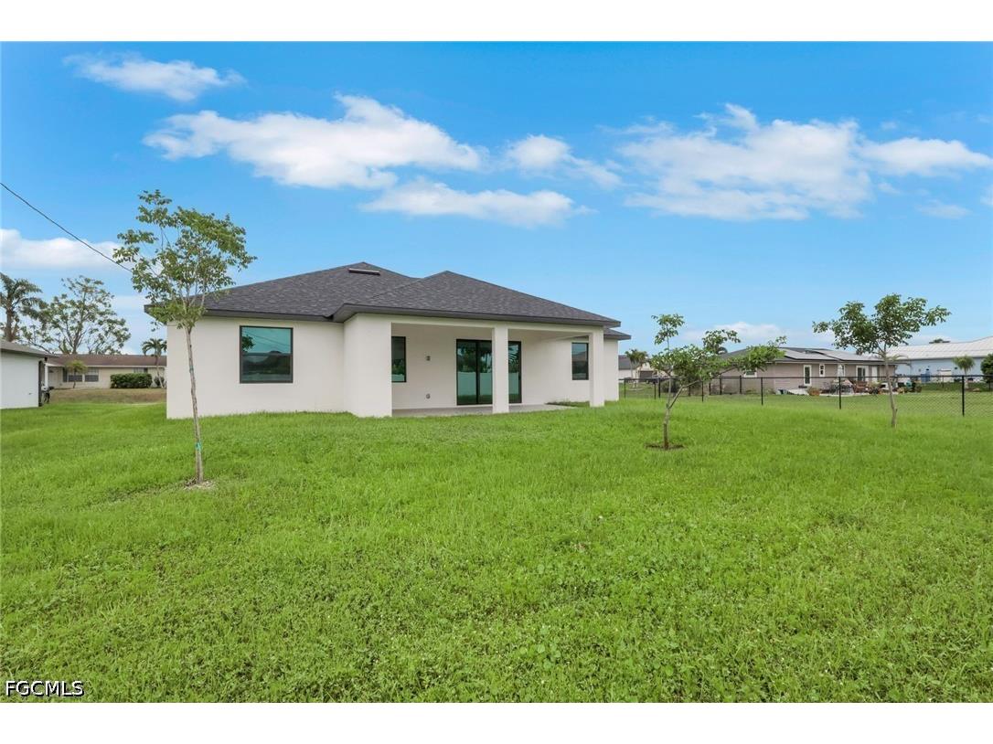 2204 NE 14th Place Cape Coral FL 33909 2026024969 image36