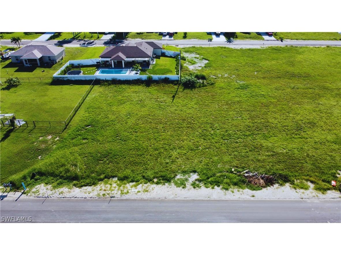 2204 NE 14th Place Cape Coral FL 33909 224059686 image1