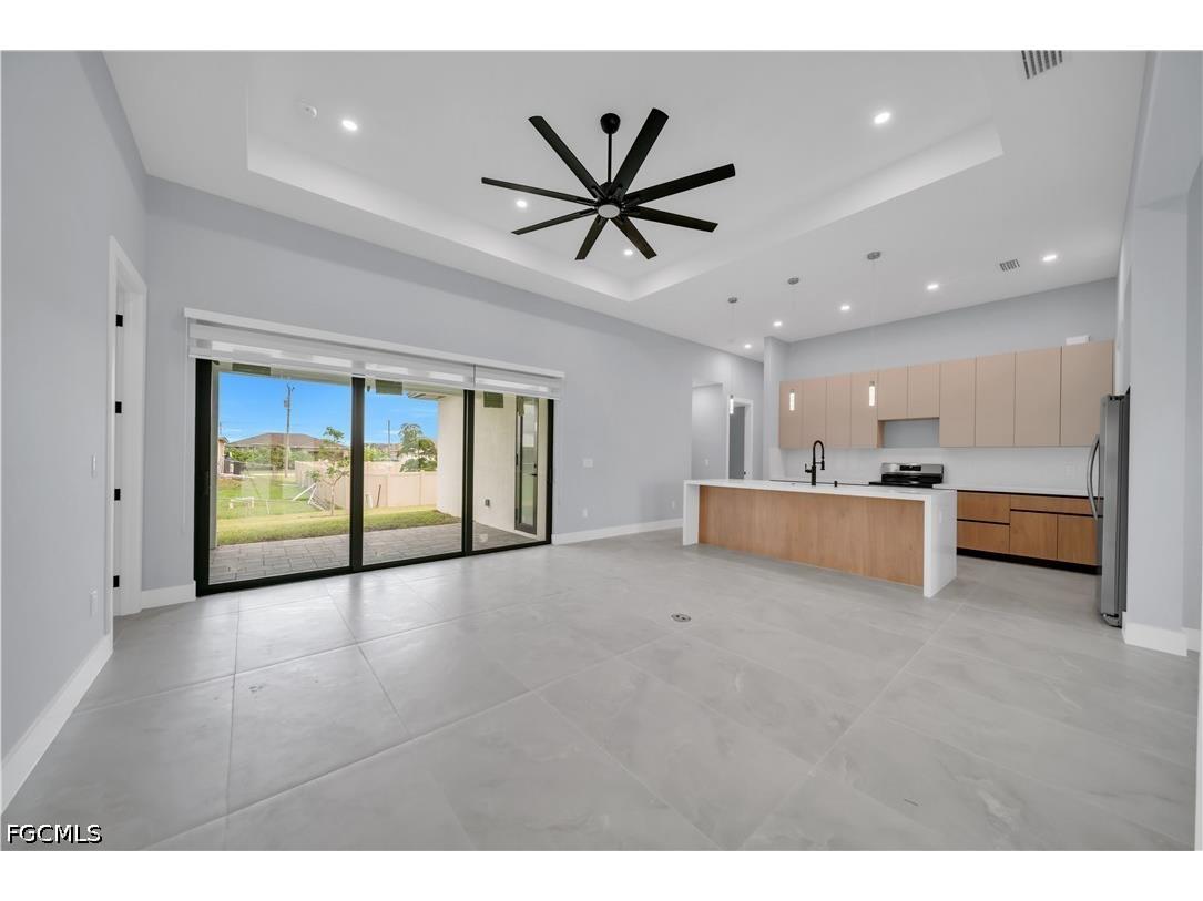 2204 NW 5th Terrace Cape Coral FL 33993 2026029171 image10