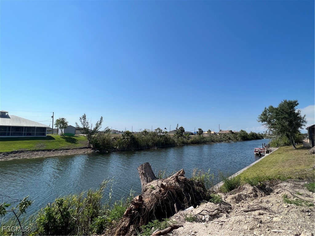 2204 NW 6th Place Cape Coral FL 33993 2025011858 image2