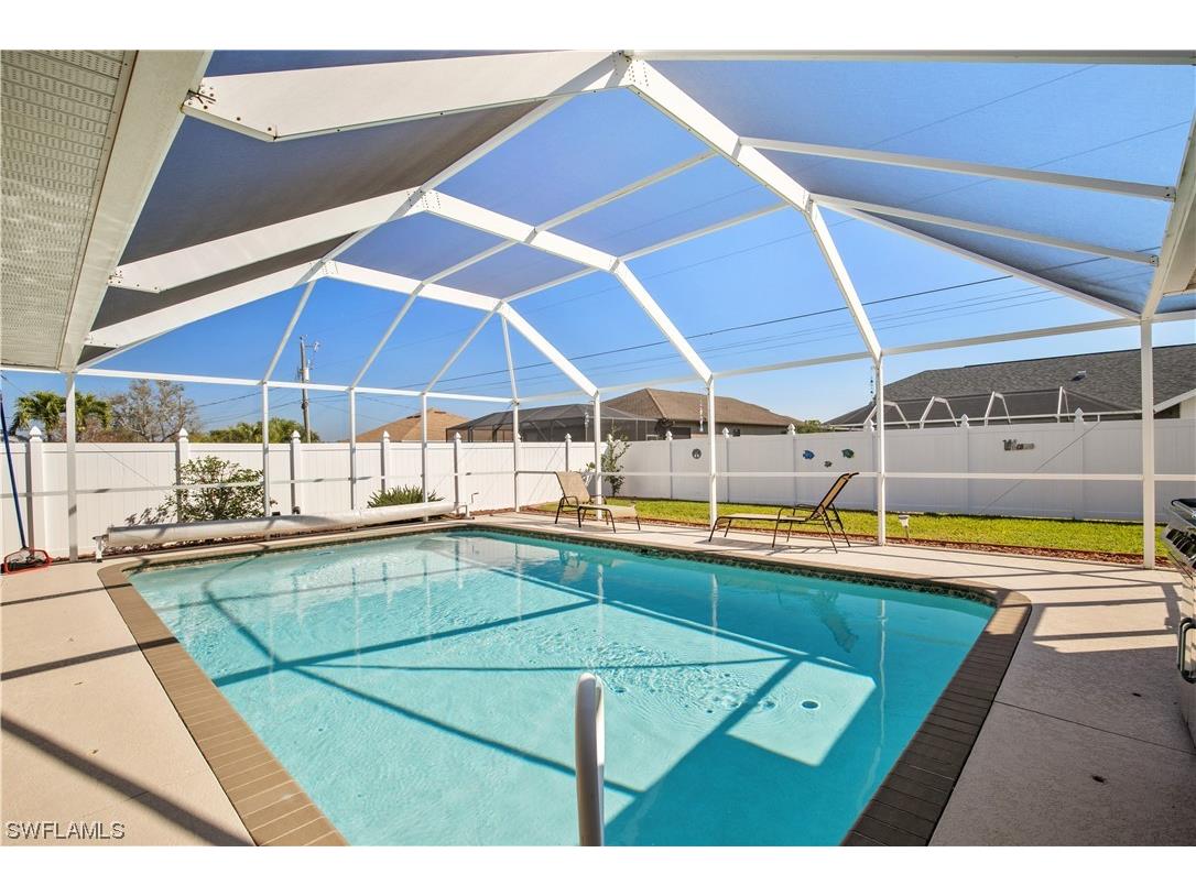 2204 SE 11th Street Cape Coral FL 33990 224016847 image1