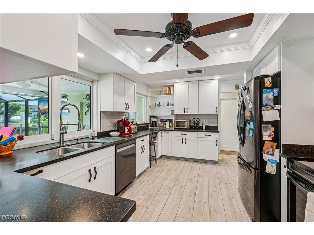 2204 SE 15th Terrace Cape Coral FL 33990 2026009950 image13