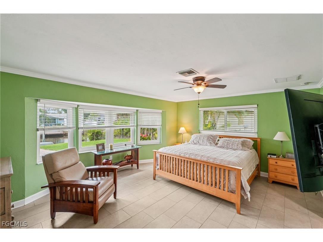 2204 SE 15th Terrace Cape Coral FL 33990 2026009950 image16