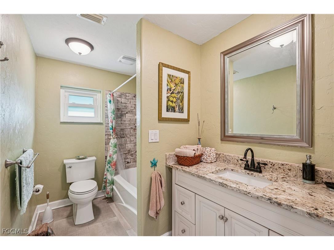 2204 SE 15th Terrace Cape Coral FL 33990 2026009950 image23