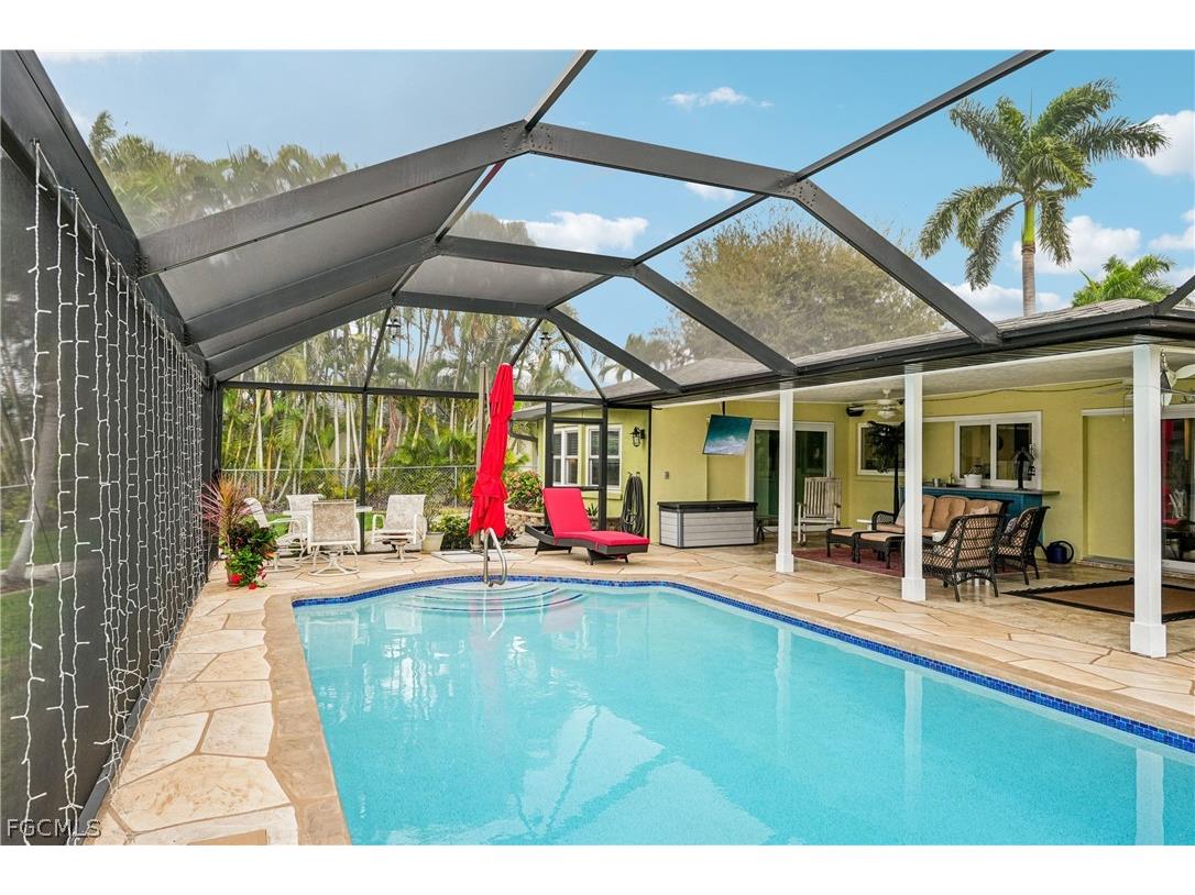 2204 SE 15th Terrace Cape Coral FL 33990 2026009950 image32