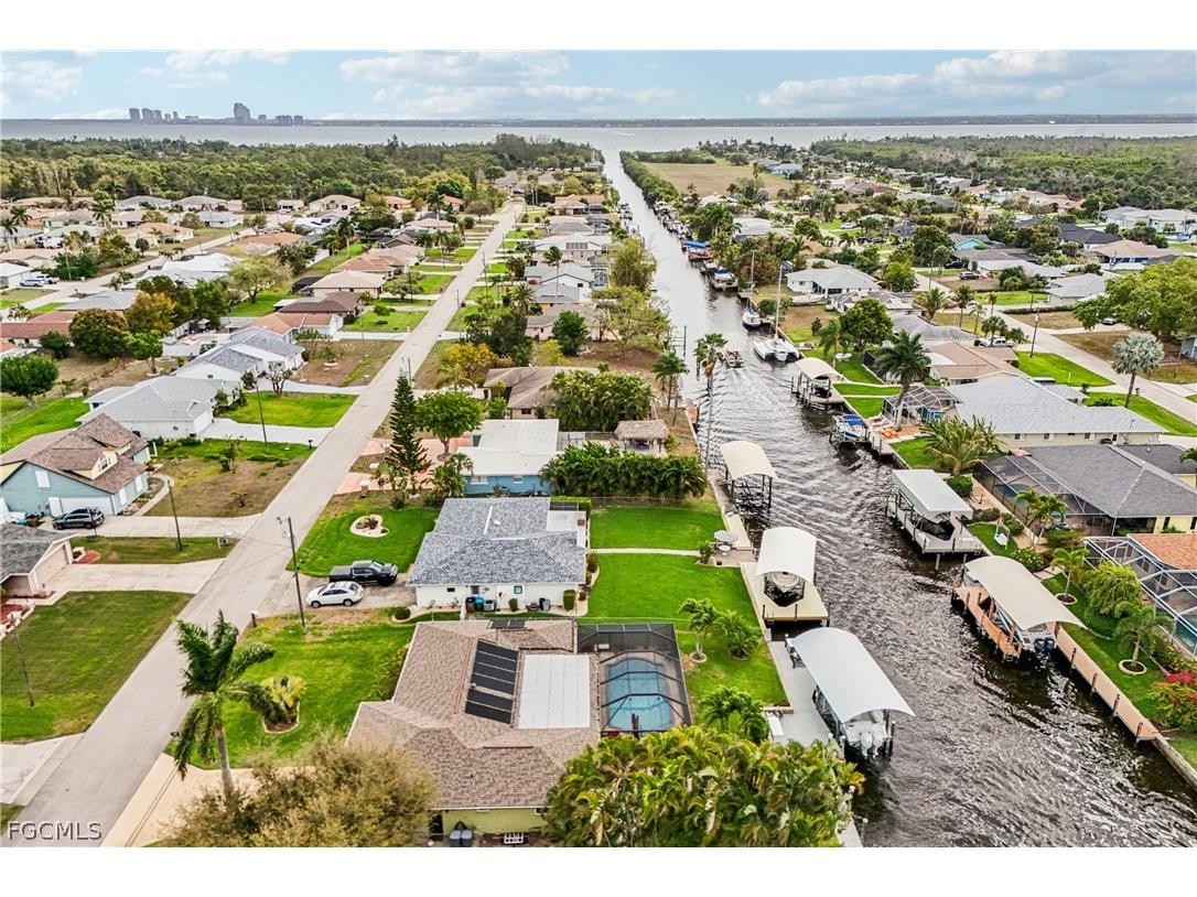 2204 SE 15th Terrace Cape Coral FL 33990 2026009950 image39