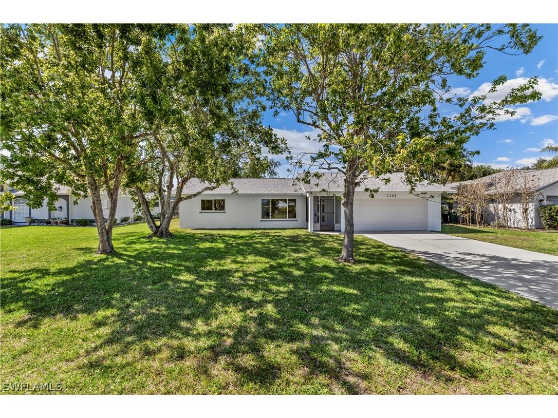 2204 SE 7th Street Cape Coral FL 33990 224028575 image1