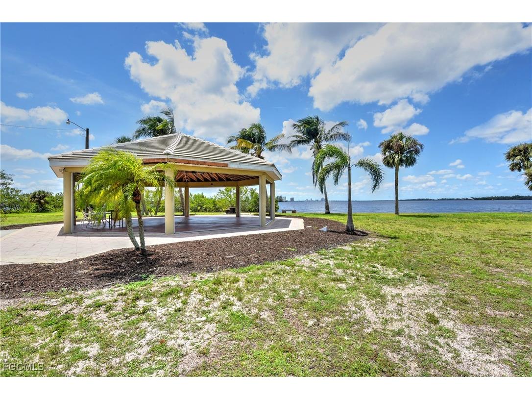 2205 Channel Way North Fort Myers FL 33917 225022323 image47