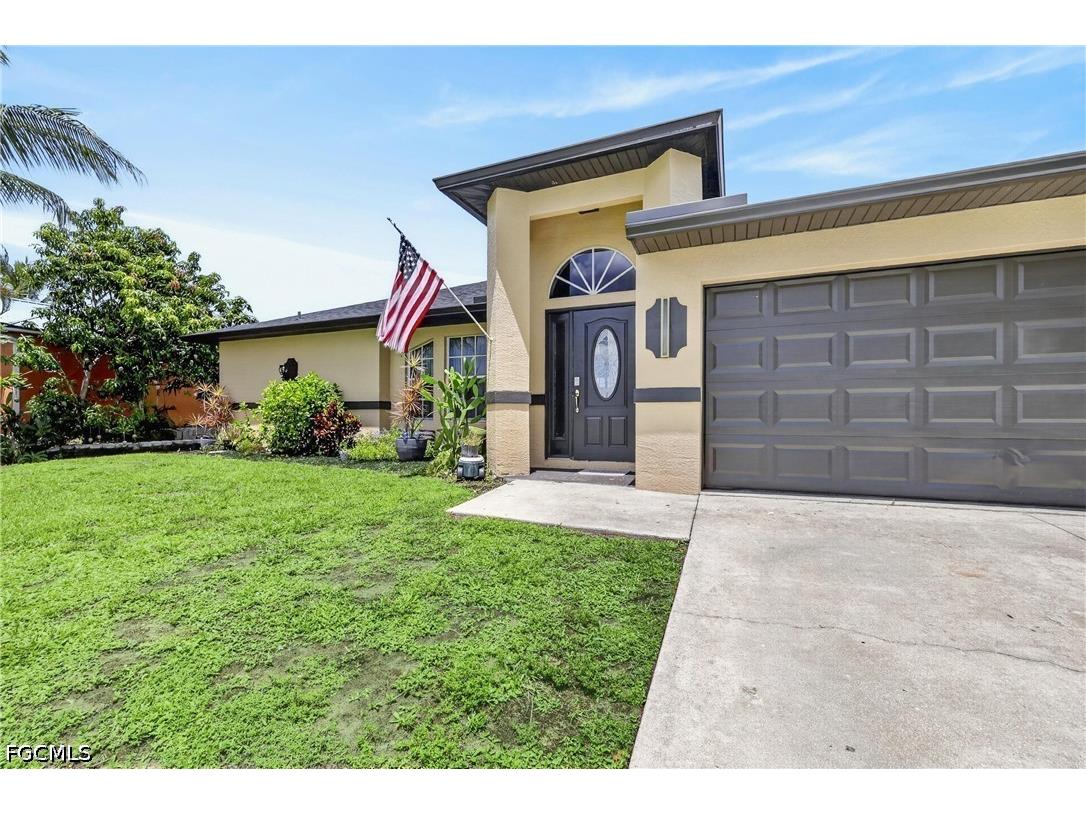2205 NE 1st Place Cape Coral FL 33909 2026025490 image2