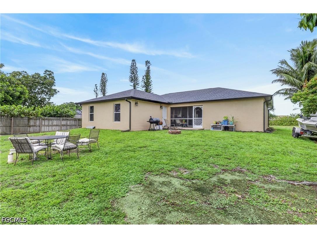 2205 NE 1st Place Cape Coral FL 33909 2026025490 image23