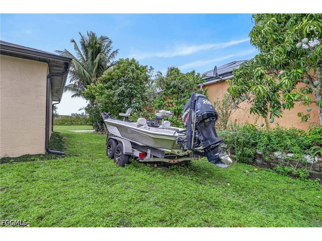 2205 NE 1st Place Cape Coral FL 33909 2026025490 image26