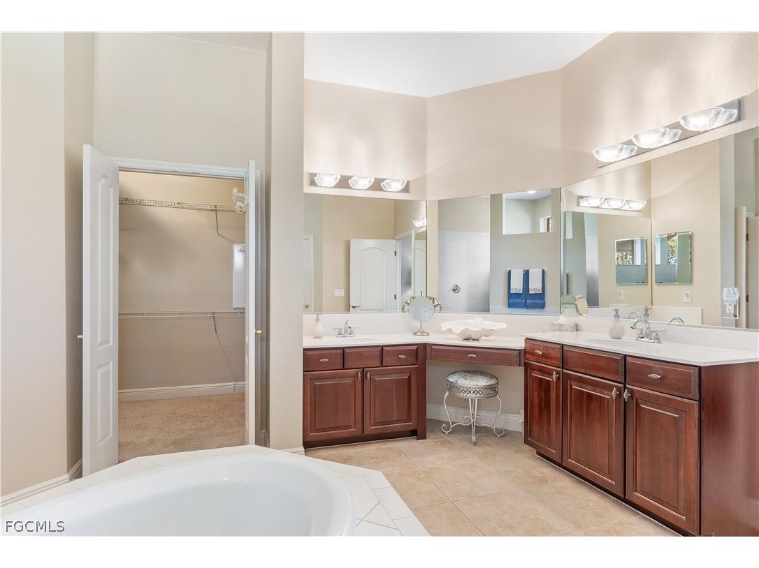 2205 SE 16th Street Cape Coral FL 33990 2026007025 image13