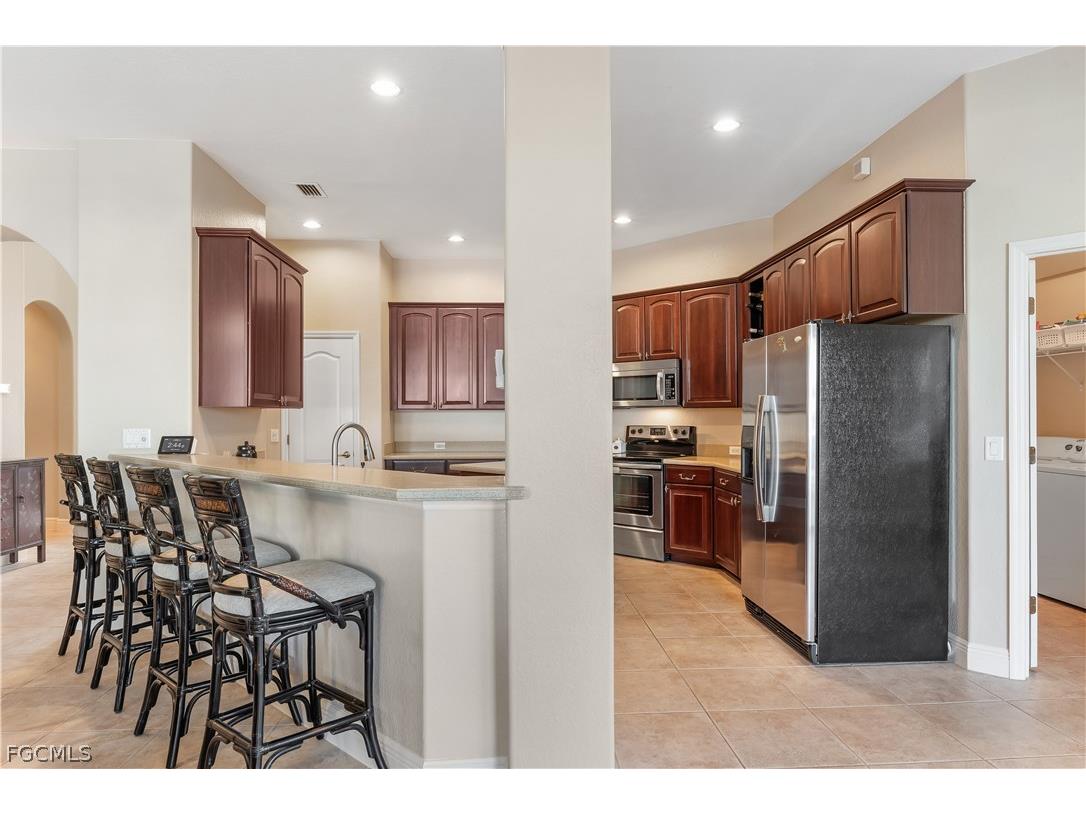 2205 SE 16th Street Cape Coral FL 33990 2026007025 image8