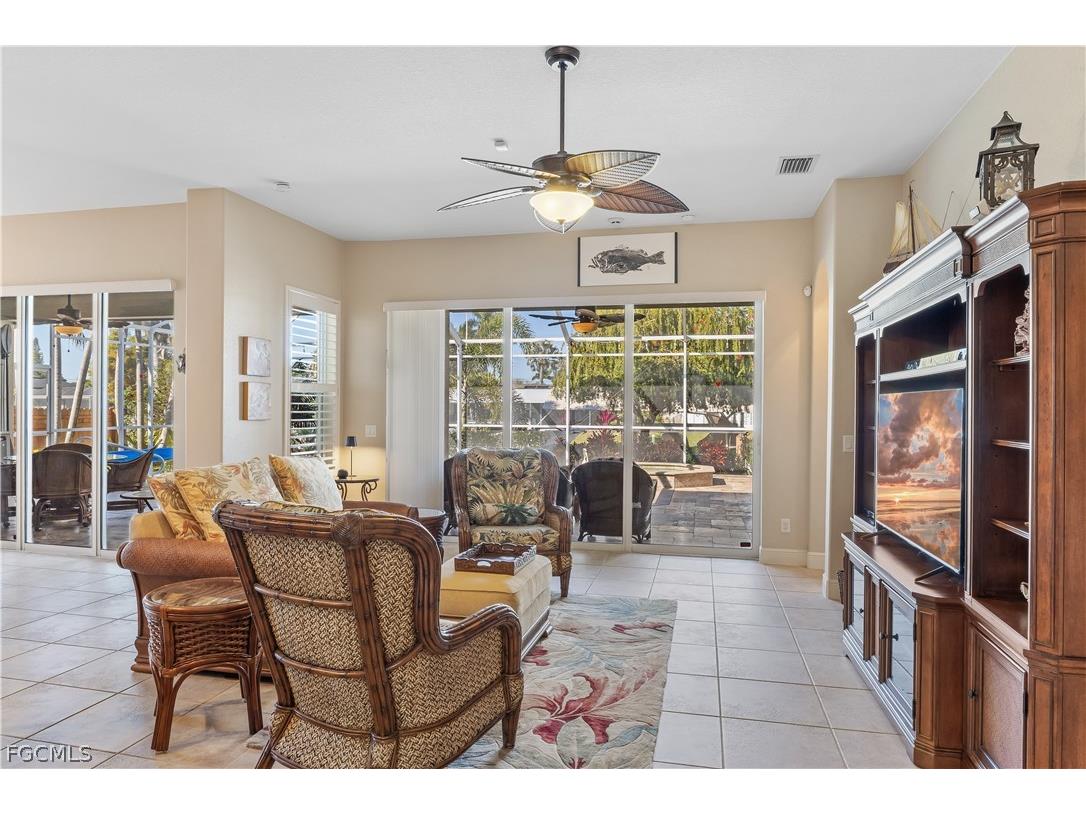 2205 SE 16th Street Cape Coral FL 33990 2026007025 image9